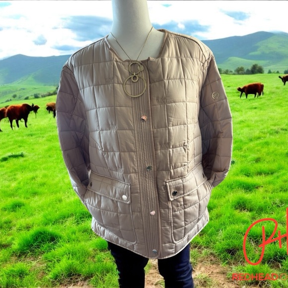 MICHAEL Michael Kors Jackets & Blazers - Michael Kors NWT light quilted puffer jacket in sold out size and color